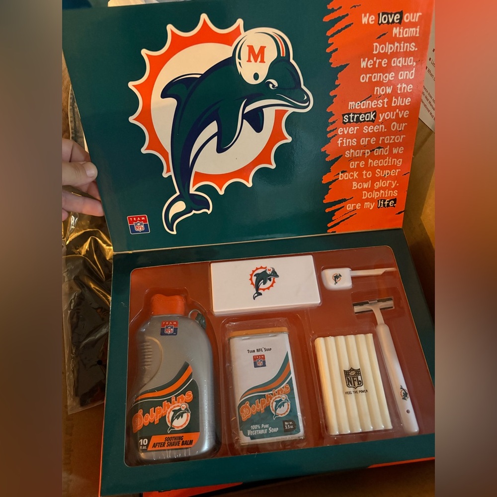 NFL Miami Dolphins Shaving Kit - Teal and Orange